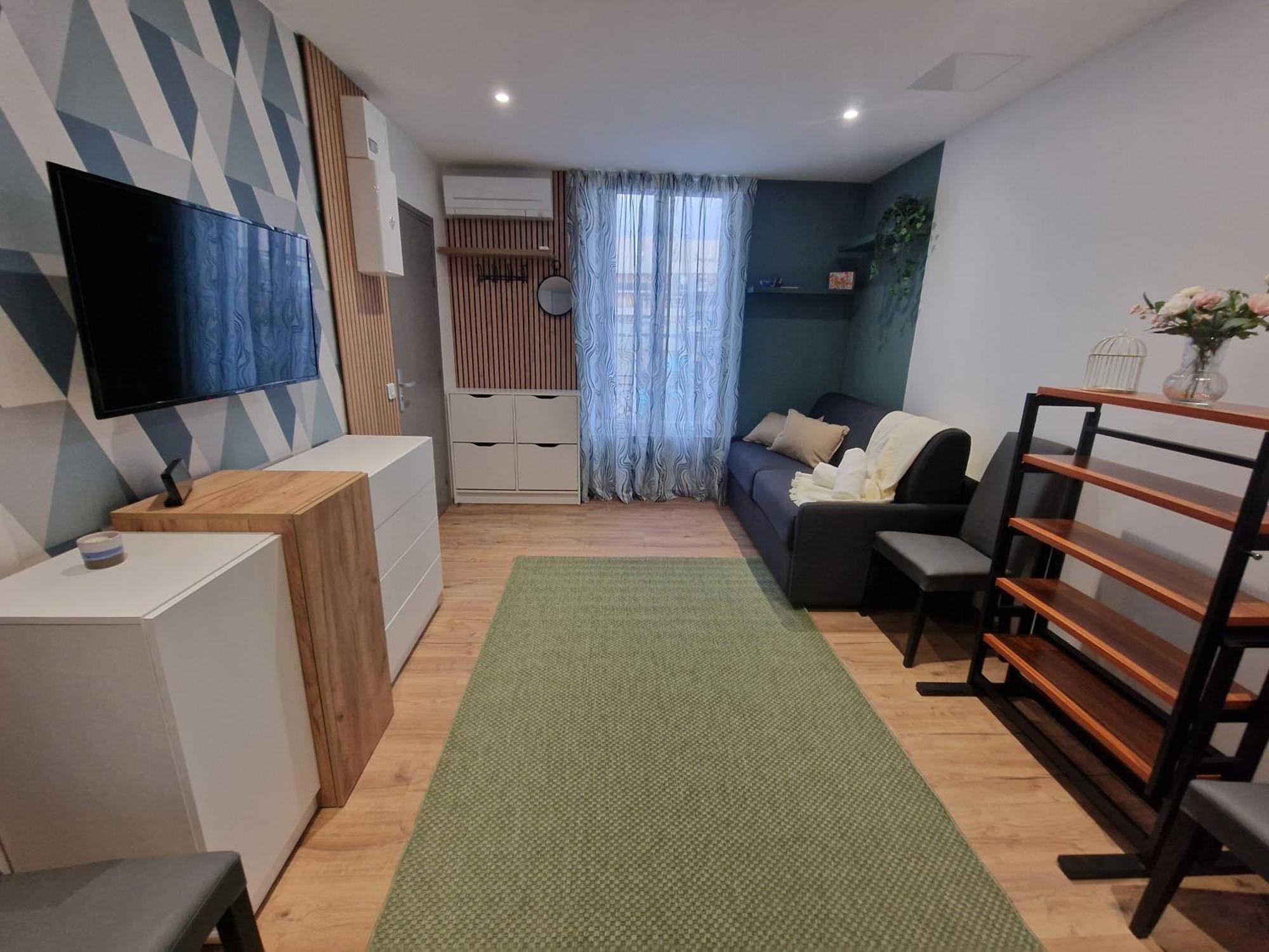 Maison D'Hotes Avec 3 Appartements Et Un Studio Viry-Châtillon Exterior photo