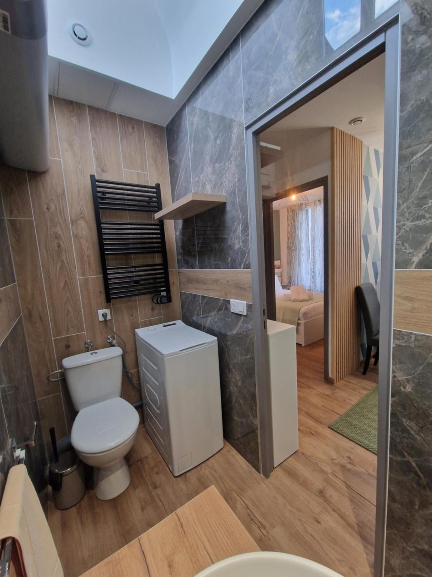 Maison D'Hotes Avec 3 Appartements Et Un Studio Viry-Châtillon Exterior photo